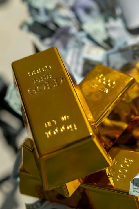 Gold Price Forecast XAUUSD Loses Momentum Below $2,700 Amid Strong US Dollar