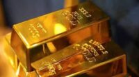 Gold Price Holds Near Record High Amid Trade War Fears