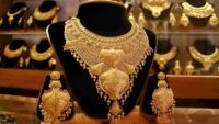 Gold Price in Pakistan Rises as 24-Karat Gold Hits Rs320,800 Per Tola